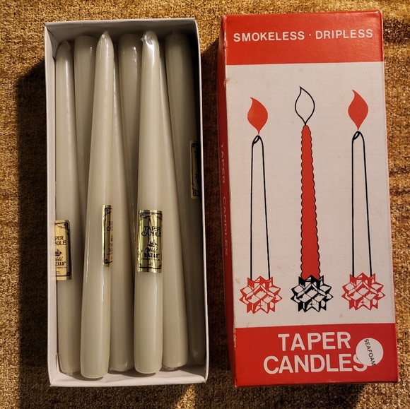 Vintage World Bazaar 8 Smokeless Dripless Taper Candles 10 in. Sealed! - Picture 1 of 3
